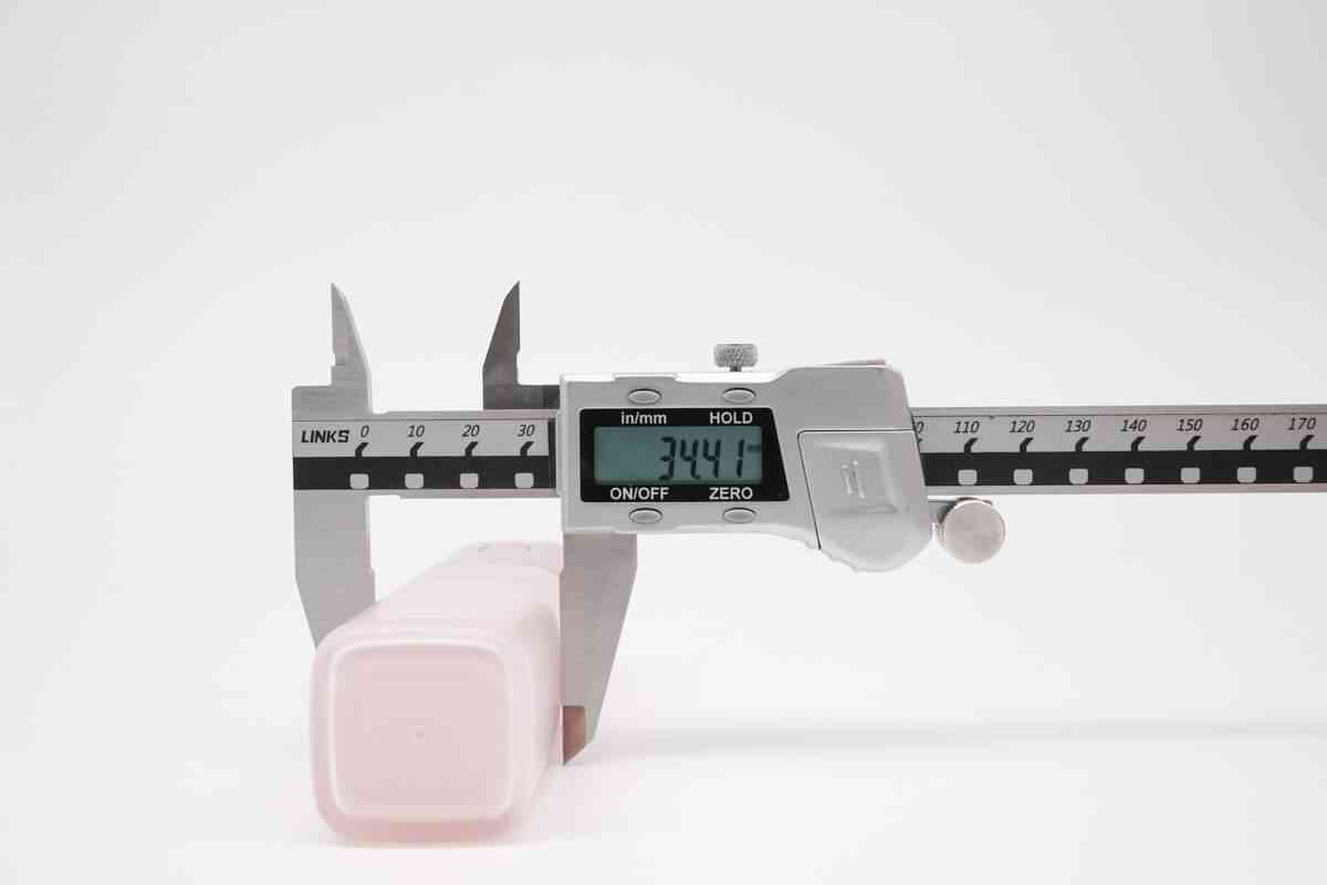 品胜口红充电宝全面评测：三合一设计、PD30W快充与便携体验