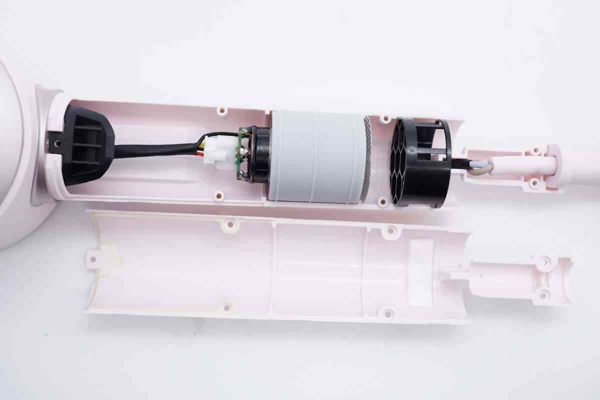 飞科高速吹风机深度评测：200元档无刷电机神器值不值得入手？