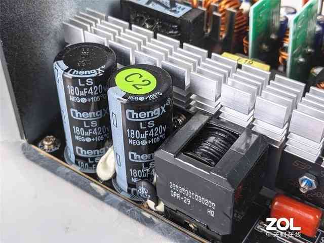 金河田GF600G金牌电源深度评测：高效稳定，游戏玩家的理想动力源