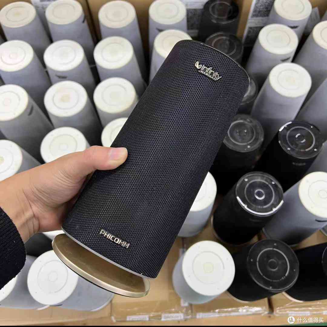 哈曼音响怎么样 10万箱货高端音箱流入二手市场，价格50元起，燕飞利仕哈曼的喇叭