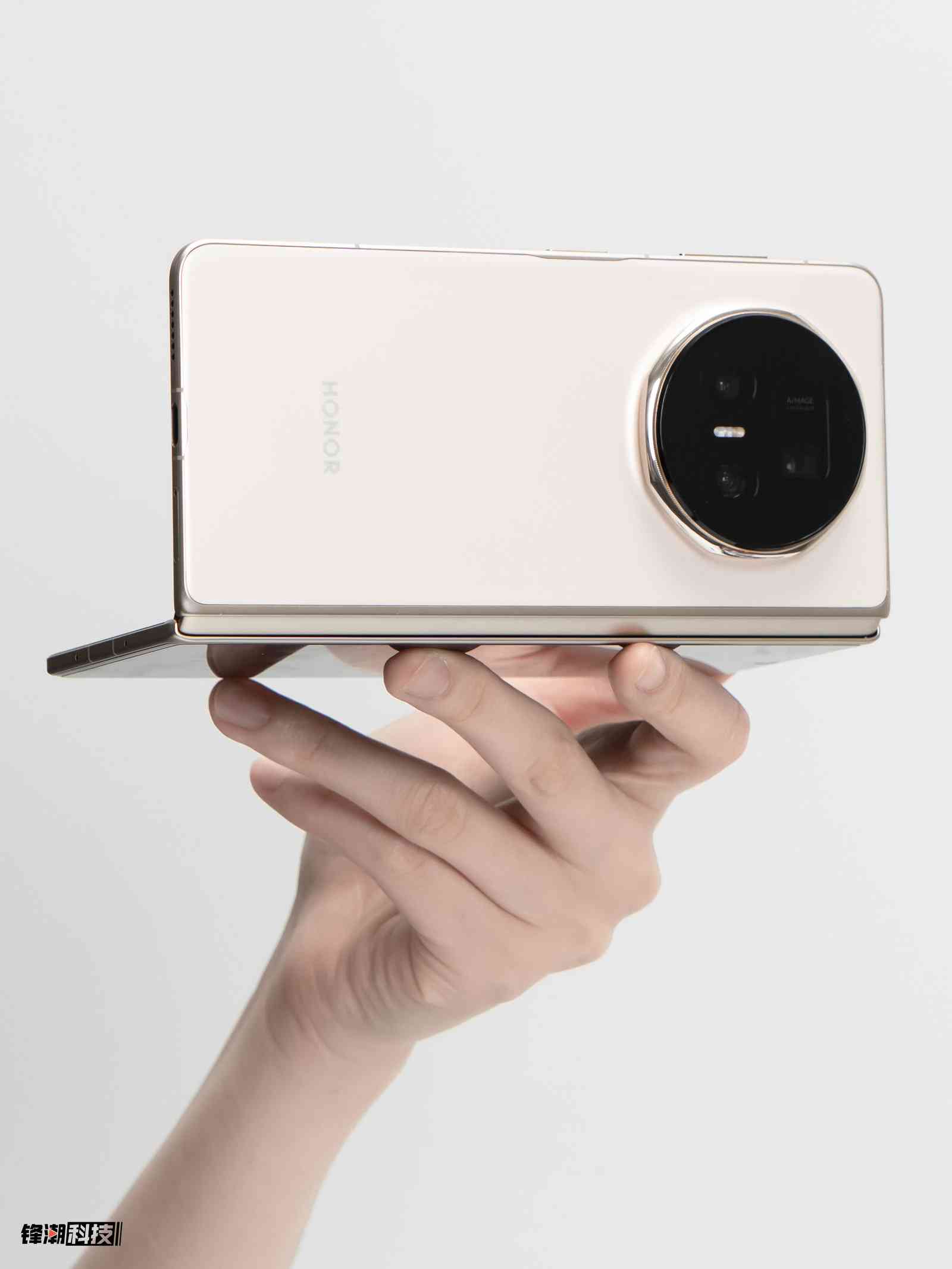 荣耀系统怎么样 荣耀Magic V5系统评测：AI技术集大成之作，比想象更强大