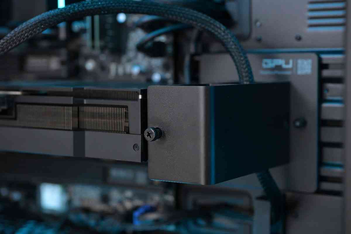 外星人电脑怎么样：游戏玩家的天花板级体验 Alienware 外星人 Area-51 台式机评测