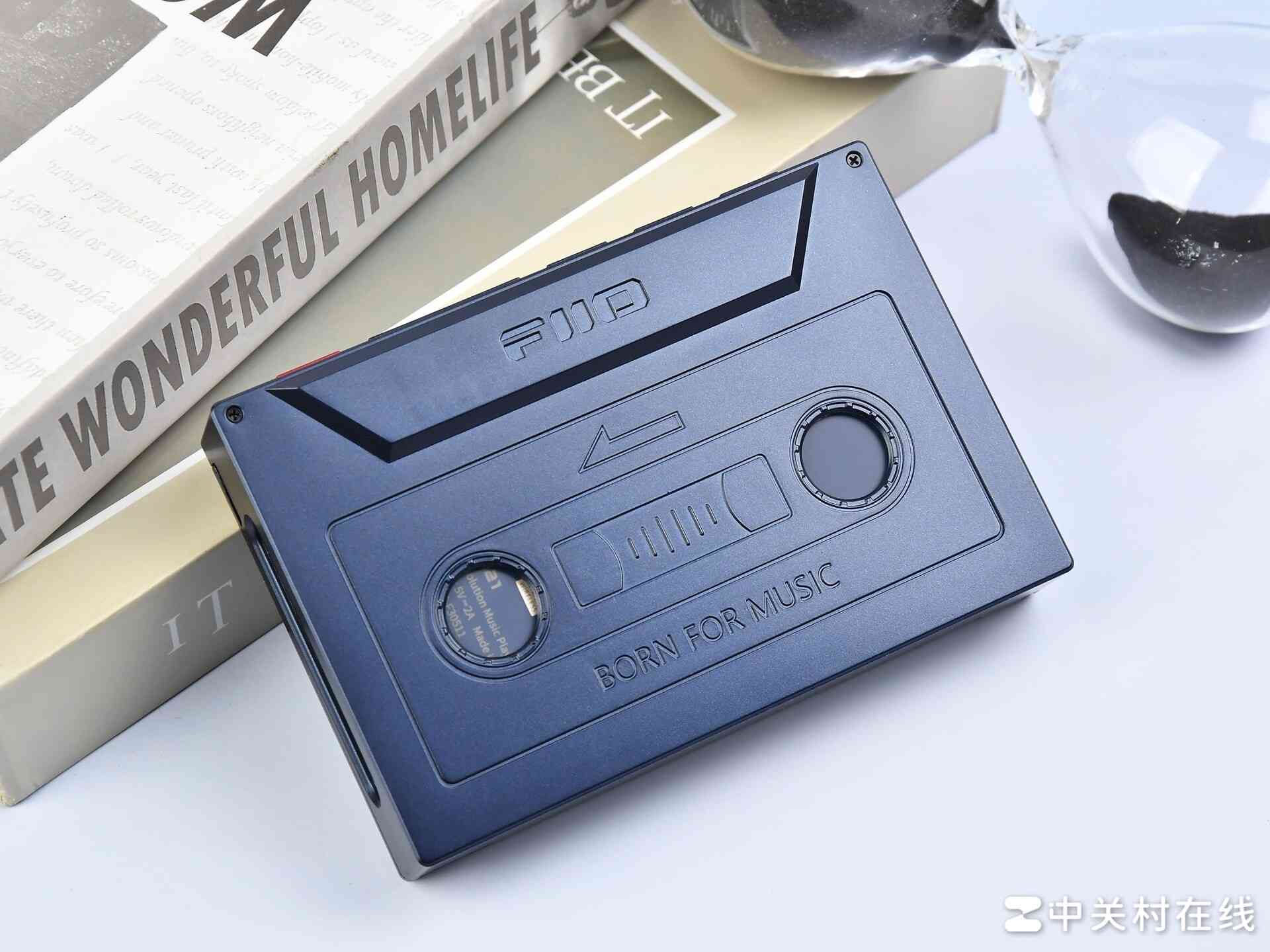 飞傲播放器怎么样 轻量化的“重量级”选手，飞傲M21便携无损播放器深度体验